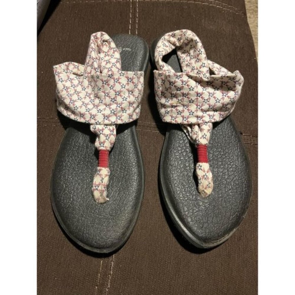 Sanuk women’s sz 11 Yoga Mat Bottom Wrap Around Shoes Sandals Red White Blue